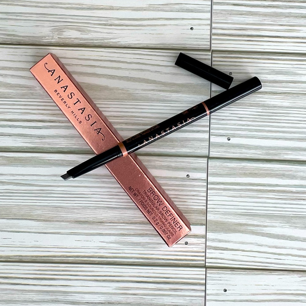 Anastasia Beverly Hills Brow Definer Triangular Brow Pencil | Shade: Chocolate